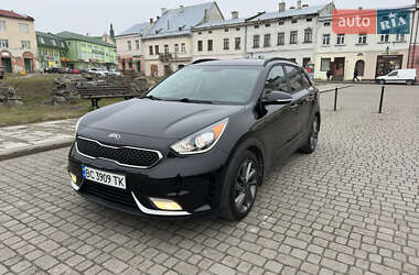 Позашляховик / Кросовер Kia Niro 2017 в Жовкві