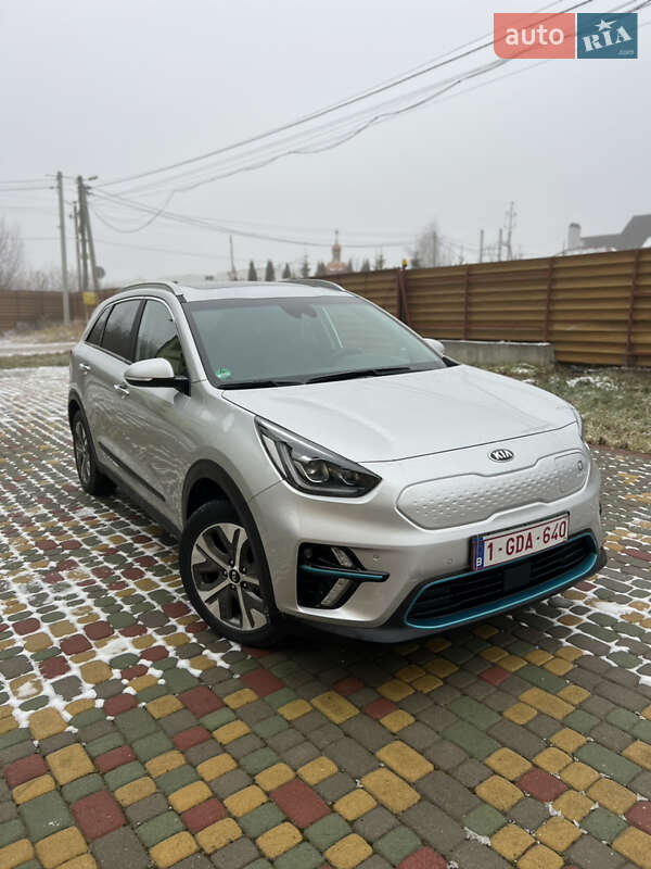 Позашляховик / Кросовер Kia Niro 2021 в Львові