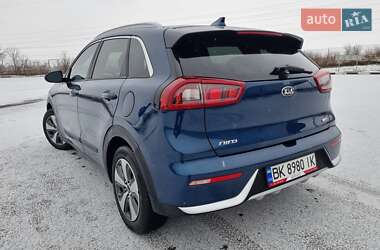 Внедорожник / Кроссовер Kia Niro 2017 в Ровно