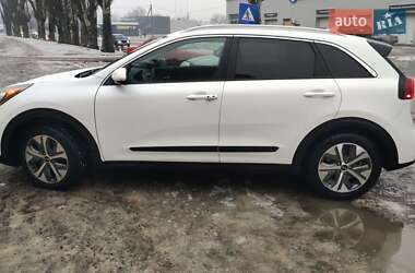 Позашляховик / Кросовер Kia Niro 2019 в Ізюмі