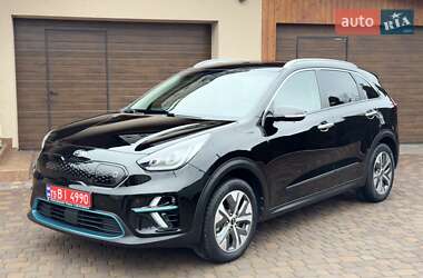 Позашляховик / Кросовер Kia Niro 2019 в Чернівцях