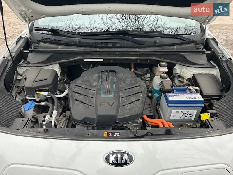 Внедорожник / Кроссовер Kia Niro 2019 в 
