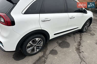 Позашляховик / Кросовер Kia Niro 2019 в 