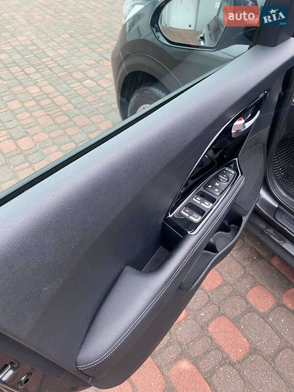 Позашляховик / Кросовер Kia Niro 2022 в Рівному