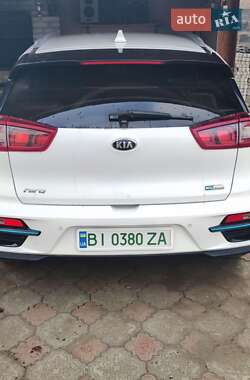 Позашляховик / Кросовер Kia Niro 2019 в 