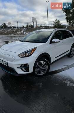 Внедорожник / Кроссовер Kia Niro 2022 в Киеве