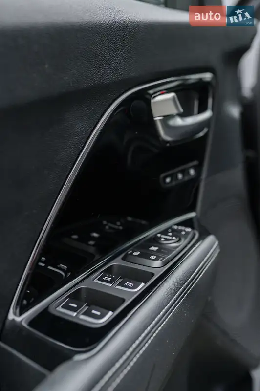 Внедорожник / Кроссовер Kia Niro 2019 в 