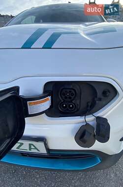 Внедорожник / Кроссовер Kia Niro 2019 в 