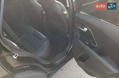 Позашляховик / Кросовер Kia Niro 2017 в 