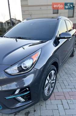 Позашляховик / Кросовер Kia Niro 2019 в 