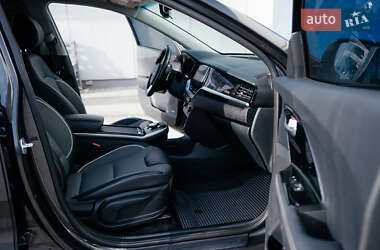 Позашляховик / Кросовер Kia Niro 2022 в 
