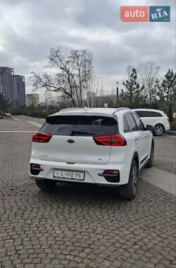 Позашляховик / Кросовер Kia Niro 2021 в Дніпрі