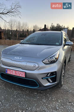 Внедорожник / Кроссовер Kia Niro 2022 в 