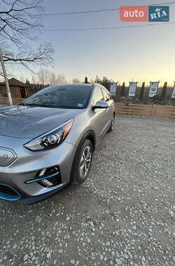 Внедорожник / Кроссовер Kia Niro 2022 в 