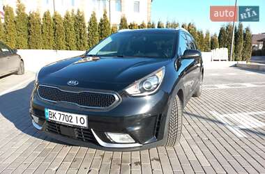 Внедорожник / Кроссовер Kia Niro 2017 в Ровно