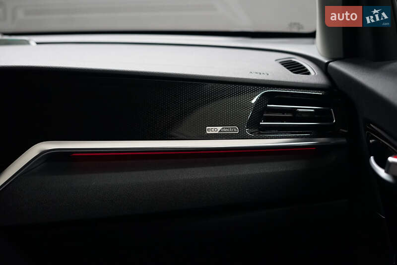 Позашляховик / Кросовер Kia Niro 2021 в Києві фото 26 Позашляховик / Кросовер Kia Niro 2021 в Києві