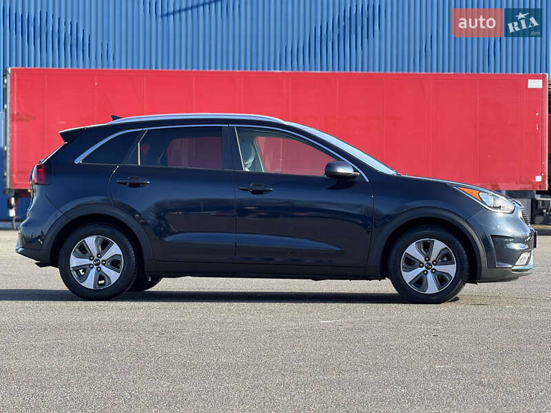 Внедорожник / Кроссовер Kia Niro 2018 в Киеве