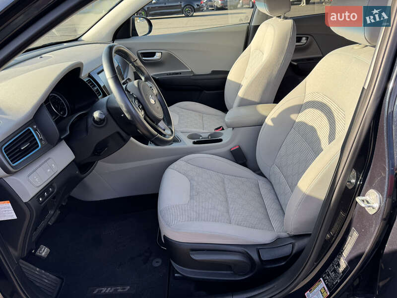 Внедорожник / Кроссовер Kia Niro 2018 в Киеве