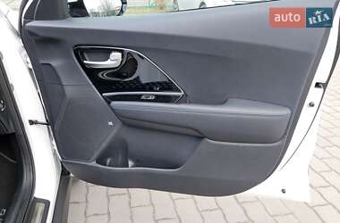 Внедорожник / Кроссовер Kia Niro 2021 в 
