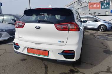 Внедорожник / Кроссовер Kia Niro 2019 в 