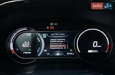 Внедорожник / Кроссовер Kia Niro 2021 в 