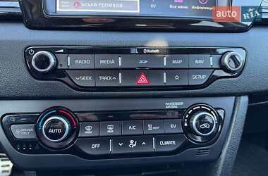 Внедорожник / Кроссовер Kia Niro 2019 в 