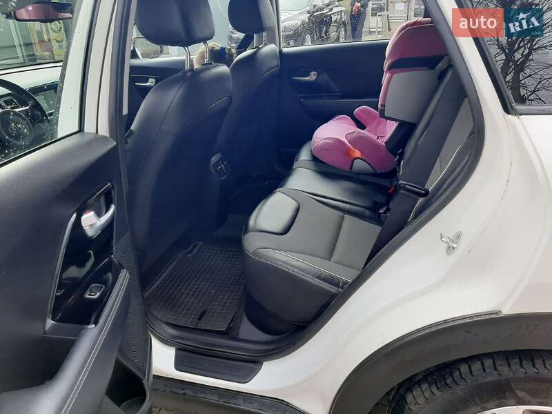 Внедорожник / Кроссовер Kia Niro 2019 в Львове