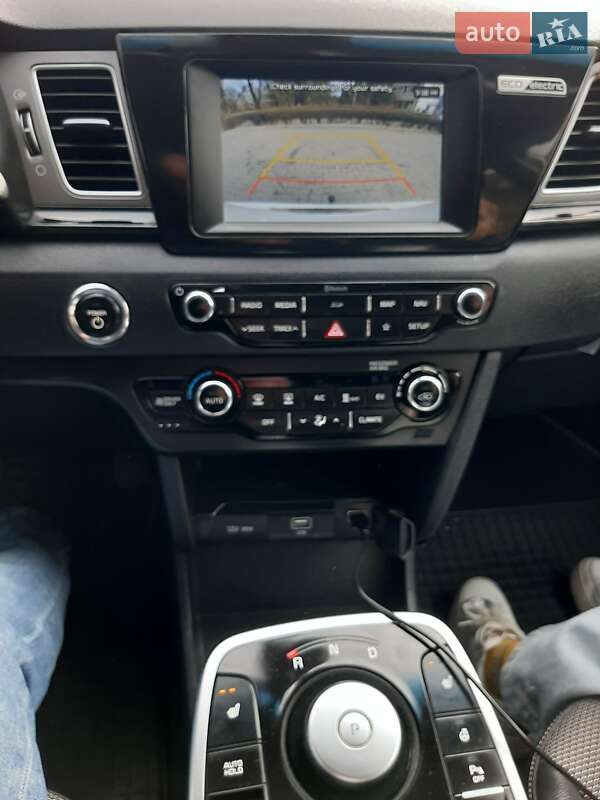 Внедорожник / Кроссовер Kia Niro 2019 в Львове
