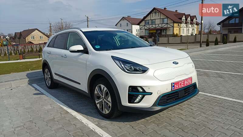 Позашляховик / Кросовер Kia Niro 2020 в 