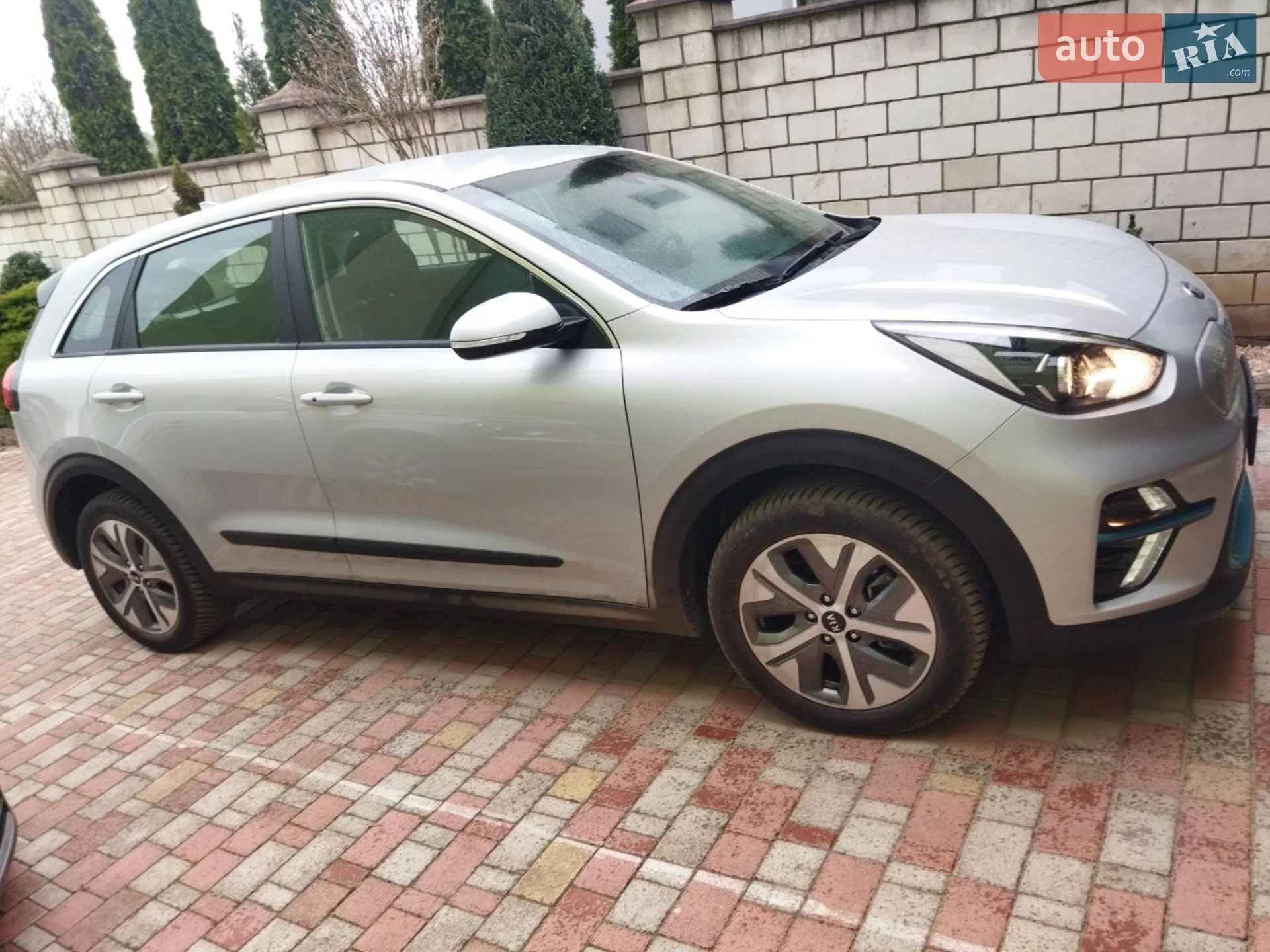 2020 Kia Niro - фото 1