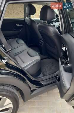 Внедорожник / Кроссовер Kia Niro 2022 в 