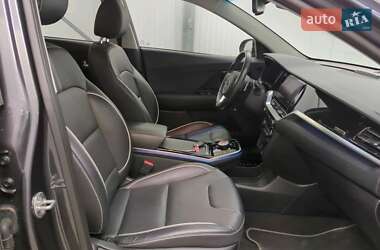 Внедорожник / Кроссовер Kia Niro 2020 в 