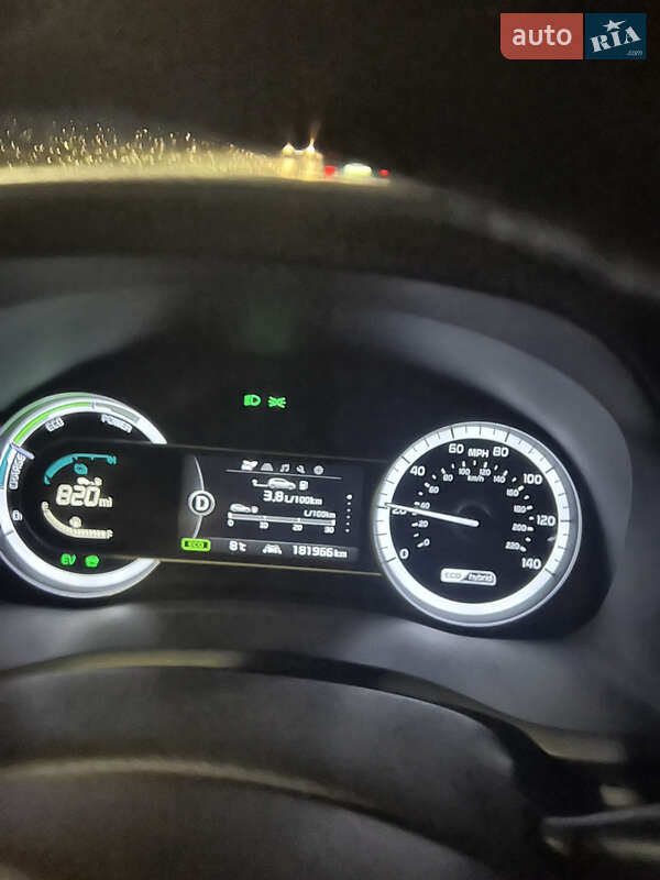 Внедорожник / Кроссовер Kia Niro 2017 в Черновцах фото 4 Внедорожник / Кроссовер Kia Niro 2017 в Черновцах