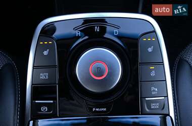 Внедорожник / Кроссовер Kia Niro 2020 в 