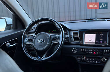 Позашляховик / Кросовер Kia Niro 2019 в 