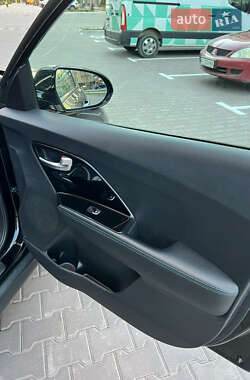 Внедорожник / Кроссовер Kia Niro 2019 в 