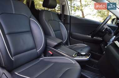 Внедорожник / Кроссовер Kia Niro 2021 в 
