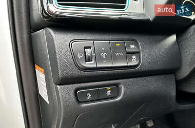 Внедорожник / Кроссовер Kia Niro 2019 в 