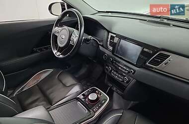 Позашляховик / Кросовер Kia Niro 2020 в 