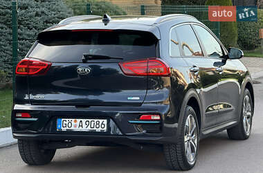 Внедорожник / Кроссовер Kia Niro 2021 в 