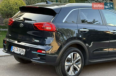 Внедорожник / Кроссовер Kia Niro 2021 в 