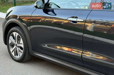 Внедорожник / Кроссовер Kia Niro 2021 в 