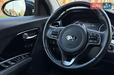 Внедорожник / Кроссовер Kia Niro 2021 в 