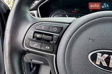 Внедорожник / Кроссовер Kia Niro 2020 в 