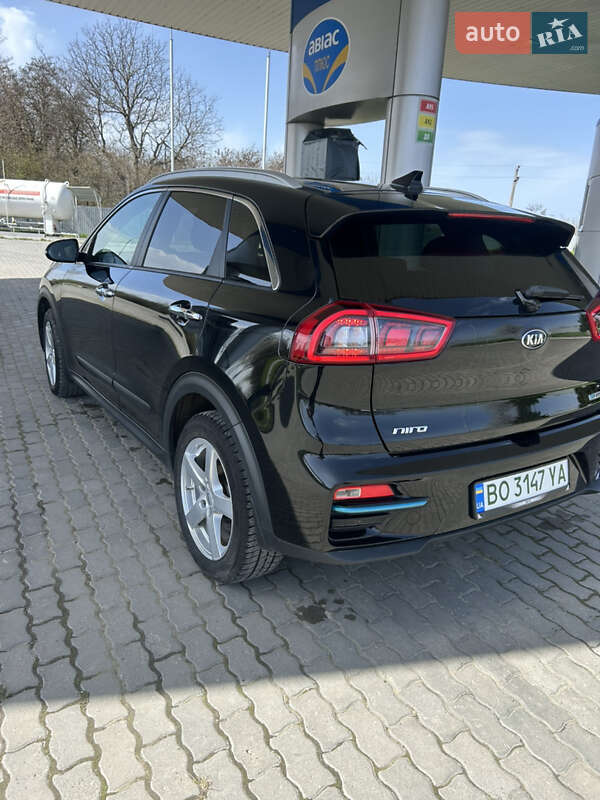 Внедорожник / Кроссовер Kia Niro 2019 в Подгайцах
