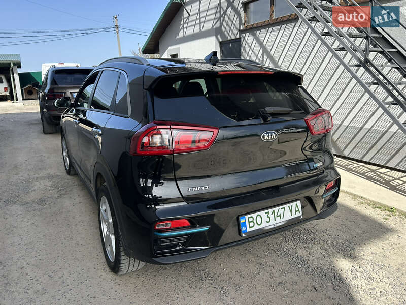 Внедорожник / Кроссовер Kia Niro 2019 в Подгайцах