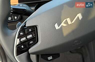 Позашляховик / Кросовер Kia Niro 2022 в 