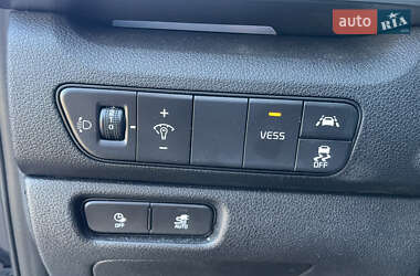 Внедорожник / Кроссовер Kia Niro 2020 в 