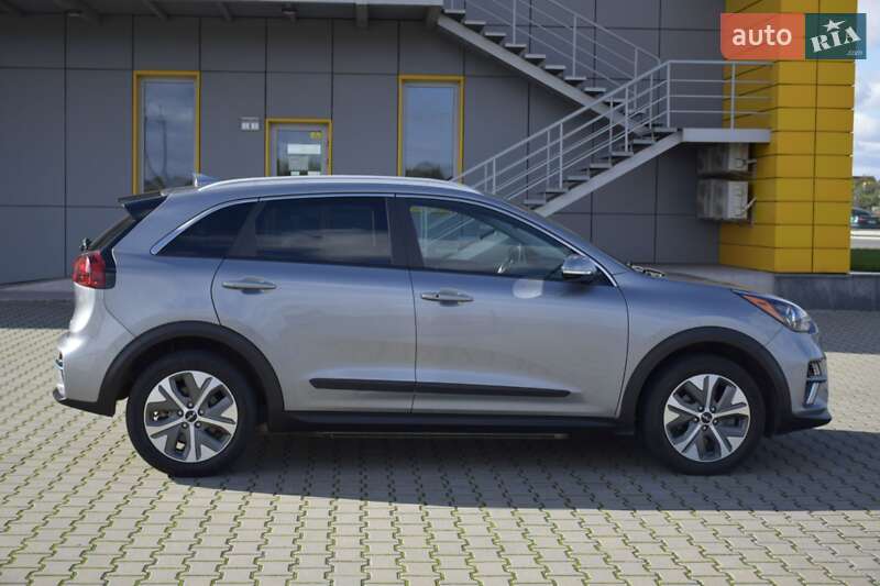 Внедорожник / Кроссовер Kia Niro 2022 в Ровно