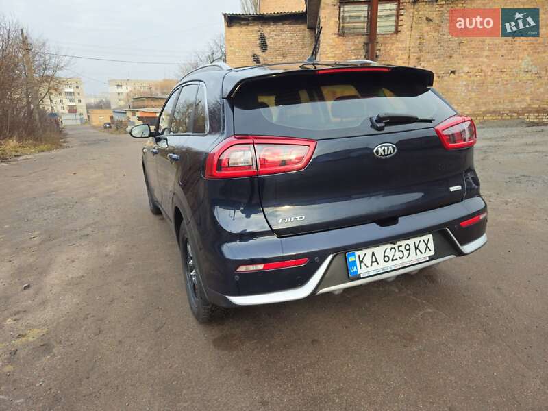 Позашляховик / Кросовер Kia Niro 2016 в Бердичеві